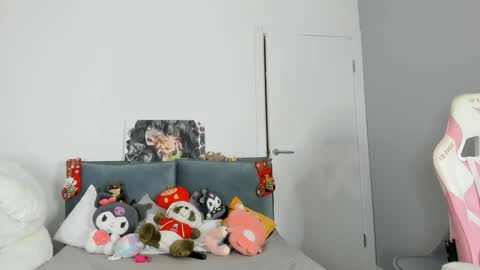 Dolly online show from 01-23-25, 07:40