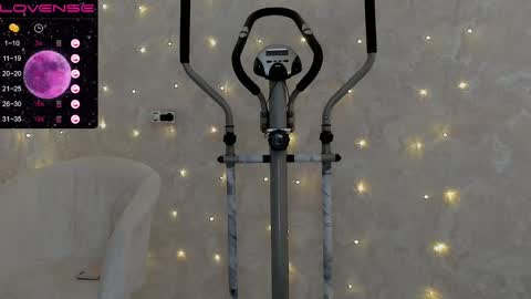 EvaSileZ online show from 02-25-25, 07:31