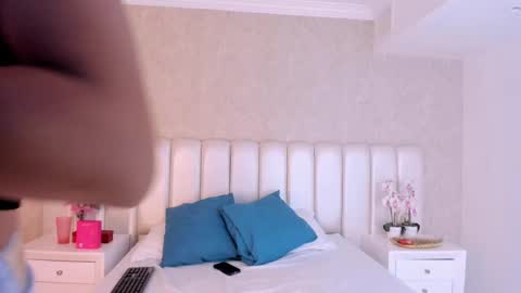 Samanta online show from 11-25-25, 08:09