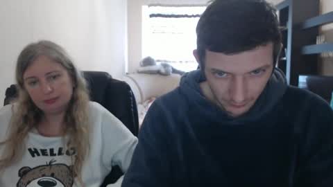 JenisAndPeter online show from 03-08-25, 10:11