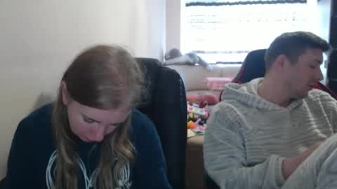 JenisAndPeter online show from 11-01-25, 07:54