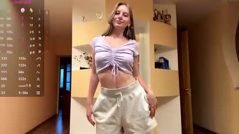 Snapshot of jenlauder chatting on 07-20-26, 04:31 Jen online show from 07-20-26, 04:31