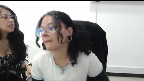 jenn online show from 09-10-25, 04:40