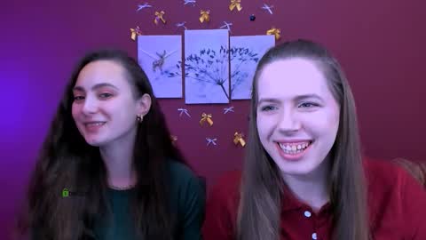 Snapshot of jenna_elayne chatting on 01-14-26, 08:31 jenna_elayne online show from 01-14-26, 08:31