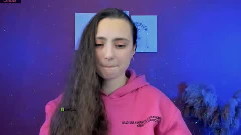 Snapshot of jenna_elayne chatting on 01-19-26, 08:18 jenna_elayne online show from 01-19-26, 08:18