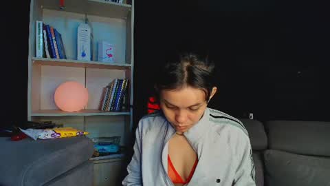 Snapshot of jenna_ortegaa chatting on 06-18-26, 10:19 jenna_ortegaa online show from 06-18-26, 10:19