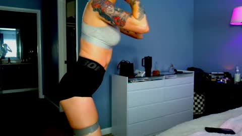 Jenna J. Morrison online show from 05-06-26, 07:52