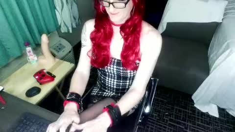 Snapshot of jennacd4life chatting on 01-31-25, 02:58 Jenna Cross online show from 01-31-25, 02:58