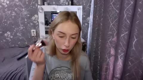 Snapshot of jennalomer chatting on 06-09-26, 10:16 Jenna online show from 06-09-26, 10:16