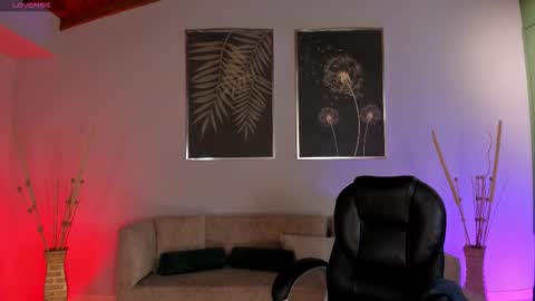 Snapshot of jennaolson chatting on 09-19-25, 10:49 Jenna Olson online show from 09-19-25, 10:49