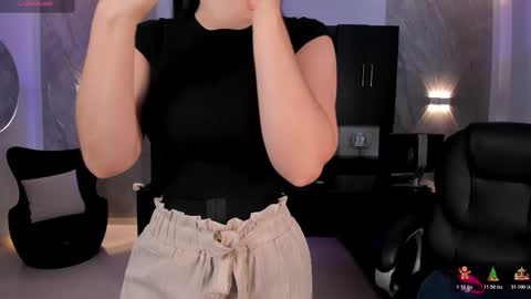 Snapshot of jennaolson chatting on 12-04-25, 06:38 Jenna Olson online show from 12-04-25, 06:38