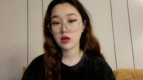 Snapshot of jennatyan chatting on 06-25-26, 03:06 JENNA online show from 06-25-26, 03:06