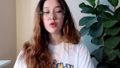 Snapshot of jennatyan chatting on 07-21-26, 05:32 JENNA online show from 07-21-26, 05:32