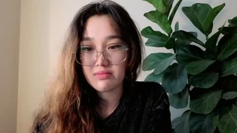 Snapshot of jennatyan chatting on 07-24-26, 05:49 JENNA online show from 07-24-26, 05:49