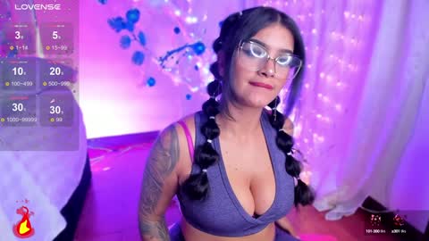 follow me in me  IG jenndy971 online show from 12-18-24, 06:43