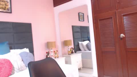 jenner_madison online show from 11-08-25, 10:04