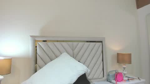 jenner_madison online show from 04-19-26, 06:10