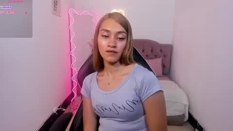 jenner online show from 07-10-26, 01:43