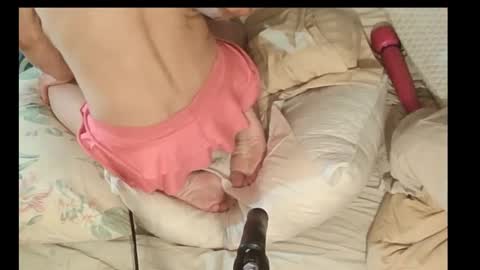 Snapshot of jennie_bttmcd chatting on 09-19-25, 12:56 Jennie bttmcd online show from 09-19-25, 12:56