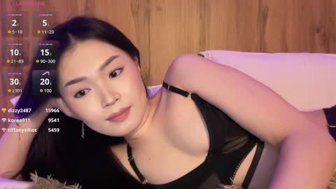 Snapshot of jennie_yung chatting on 01-26-25, 04:51 jennie_yung online show from 01-26-25, 04:51