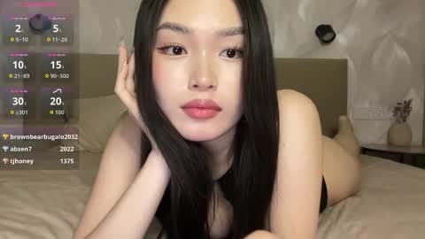 Snapshot of jennie_yung chatting on 09-20-25, 10:55 jennie_yung online show from 09-20-25, 10:55