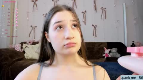 Snapshot of jenniekitty chatting on 09-11-25, 07:08 Jennie online show from 09-11-25, 07:08