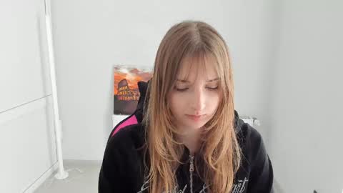 Karla online show from 04-11-26, 09:24