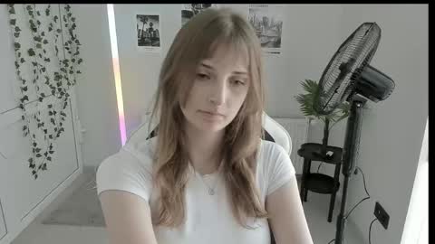 Karla online show from 06-06-26, 12:21