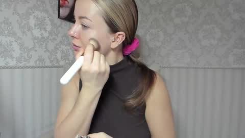 Snapshot of jennifer838 chatting on 02-04-26, 11:27 Jennifer online show from 02-04-26, 11:27