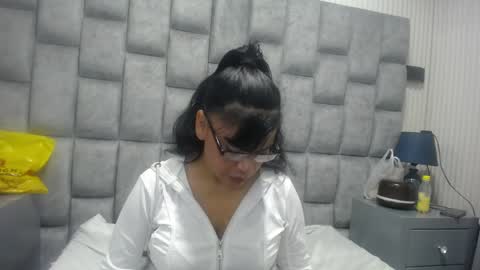 Jennifer online show from 03-30-26, 08:54