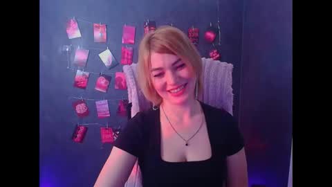 Jennifer online show from 03-12-26, 06:52