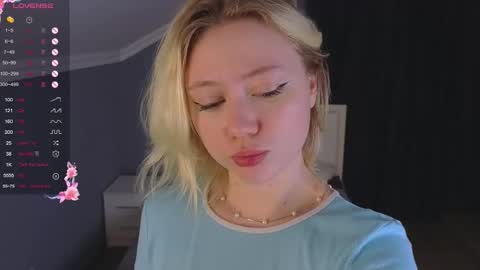 Snapshot of jennifer_mathis chatting on 10-29-25, 06:31 jennifer_mathis online show from 10-29-25, 06:31