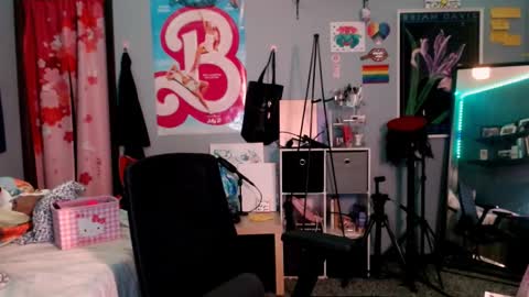 Jennifer Gwen online show from 09-11-25, 03:39