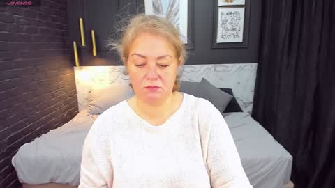 Jennifer online show from 01-18-25, 01:08