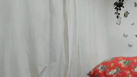 Snapshot of jenniferloveyou chatting on 01-25-25, 12:47 jenniferloveyou online show from 01-25-25, 12:47