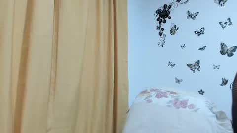 Snapshot of jenniferloveyou chatting on 09-18-25, 09:28 jenniferloveyou online show from 09-18-25, 09:28