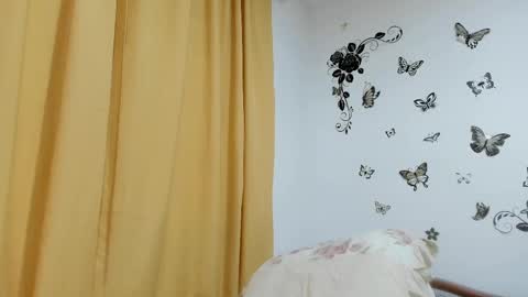 Snapshot of jenniferloveyou chatting on 09-24-25, 04:54 jenniferloveyou online show from 09-24-25, 04:54
