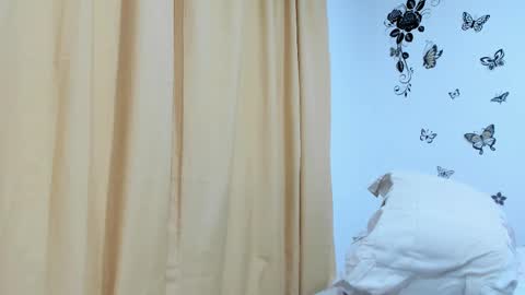 Snapshot of jenniferloveyou chatting on 09-25-25, 10:24 jenniferloveyou online show from 09-25-25, 10:24