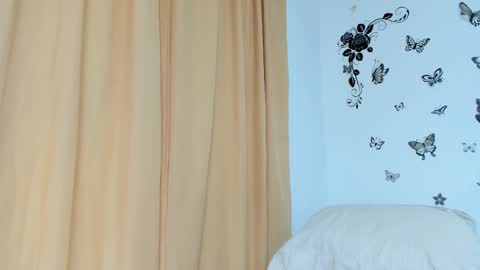 Snapshot of jenniferloveyou chatting on 10-13-25, 04:40 jenniferloveyou online show from 10-13-25, 04:40