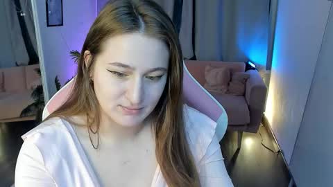 jenniferrbell online show from 12-04-25, 12:14