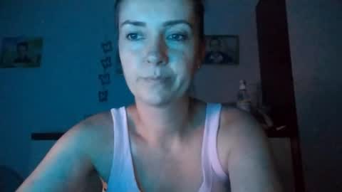 Snapshot of jenniferxsweet chatting on 06-27-26, 09:20 JenniferXSweet online show from 06-27-26, 09:20