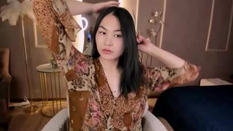 Jenni online show from 11-24-25, 11:43