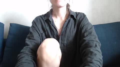 Snapshot of jennnamaaya chatting on 02-24-25, 06:38 Jenny online show from 02-24-25, 06:38