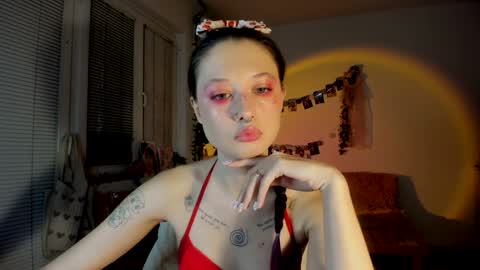 Snapshot of jenny_cox_love chatting on 12-18-24, 06:03 Jennifer Jenny Darling online show from 12-18-24, 06:03