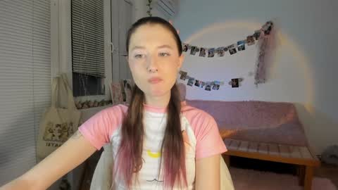 Snapshot of jenny_cox_love chatting on 01-17-25, 10:23 Jennifer Jenny Darling online show from 01-17-25, 10:23