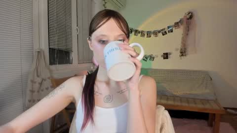 Snapshot of jenny_cox_love chatting on 01-22-25, 07:45 Jennifer Jenny Darling online show from 01-22-25, 07:45