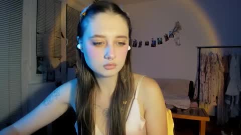 Snapshot of jenny_cox_love chatting on 09-22-25, 06:10 Jennifer Jenny Darling online show from 09-22-25, 06:10