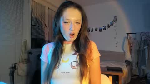 Snapshot of jenny_cox_love chatting on 10-30-25, 06:41 Jennifer Jenny Darling online show from 10-30-25, 06:41