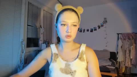 Snapshot of jenny_cox_love chatting on 11-02-25, 07:27 Jennifer Jenny Darling online show from 11-02-25, 07:27