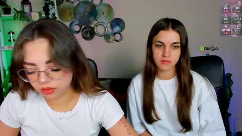 Jenny online show from 04-18-26, 09:35